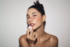 Banila Co Romantic Blush Lip & Cheek 13 Cream Coral