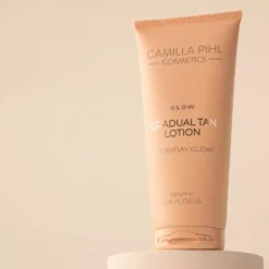 Camilla Pihl Cosmetics Glow Gradual Tan Lotion 200 ml