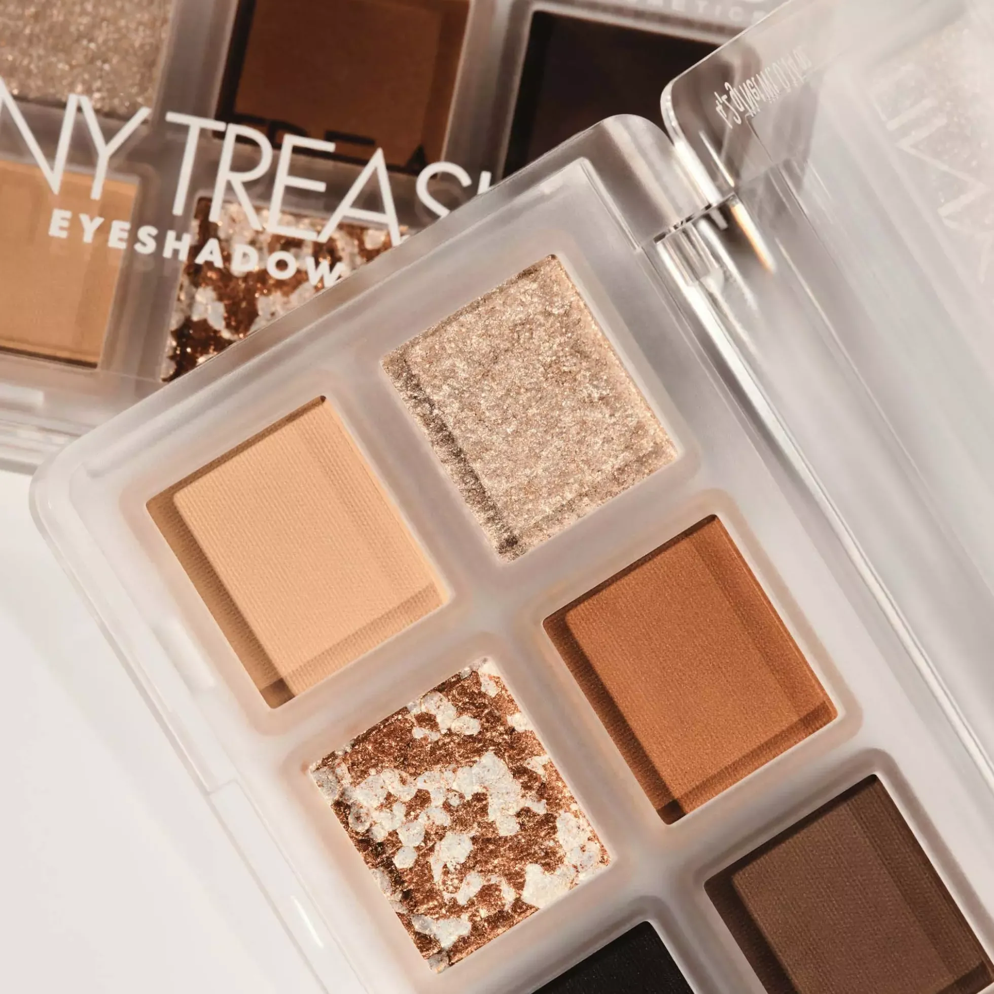 Catrice Tiny Treasures Eyeshadow Palette 010 Everyday Essentials