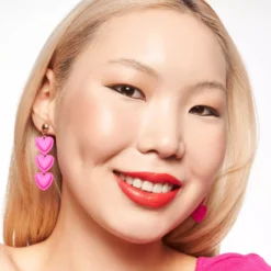 essence Baby Got Glow Liquid Highlighter 20 Rose and Shine