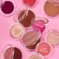 essence Soft Touch Bouncy Glow 20 glazed dew