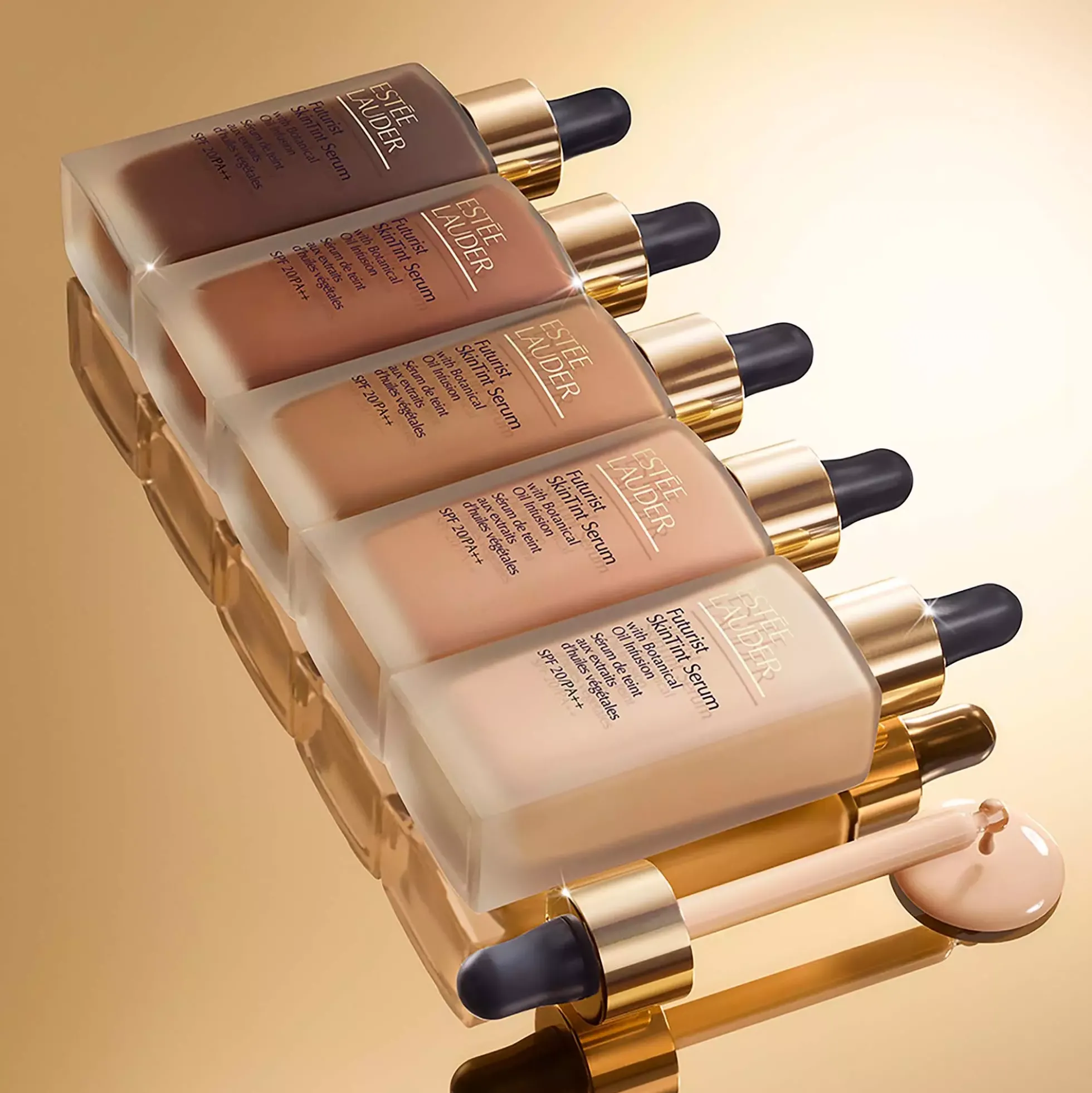 Estée LauderFuturist Skin Tint Serum Foundation SPF20 7W2 Rich Spice