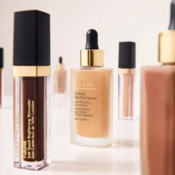 Estée LauderFuturist Skin Tint Serum Foundation SPF20 7W2 Rich Spice