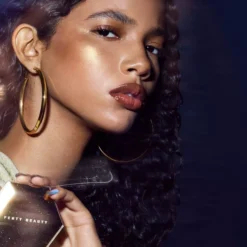 Fenty Beauty Diamond Bomb All Over Diamond Veil How Many Carats?