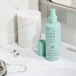 Fenty Beauty The Water Boi Reparative Leave-In Conditioner Spray 200 st
