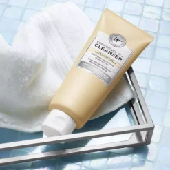 IT Cosmetics Confidence in a Cleanser 148 ml