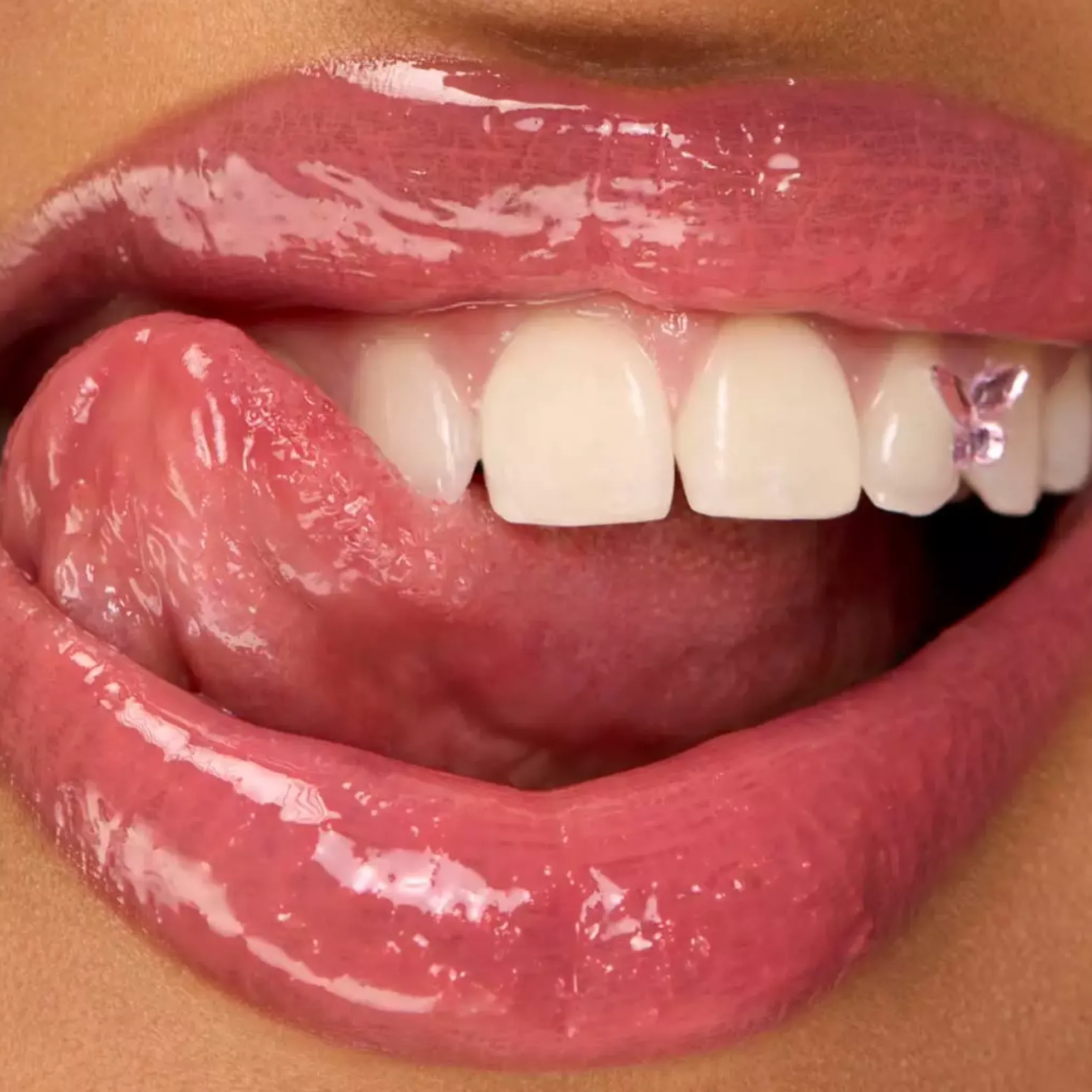 LancômeLip Idôle Juicytreat Juicy Oil-in-Gloss 18 Berry Yummy