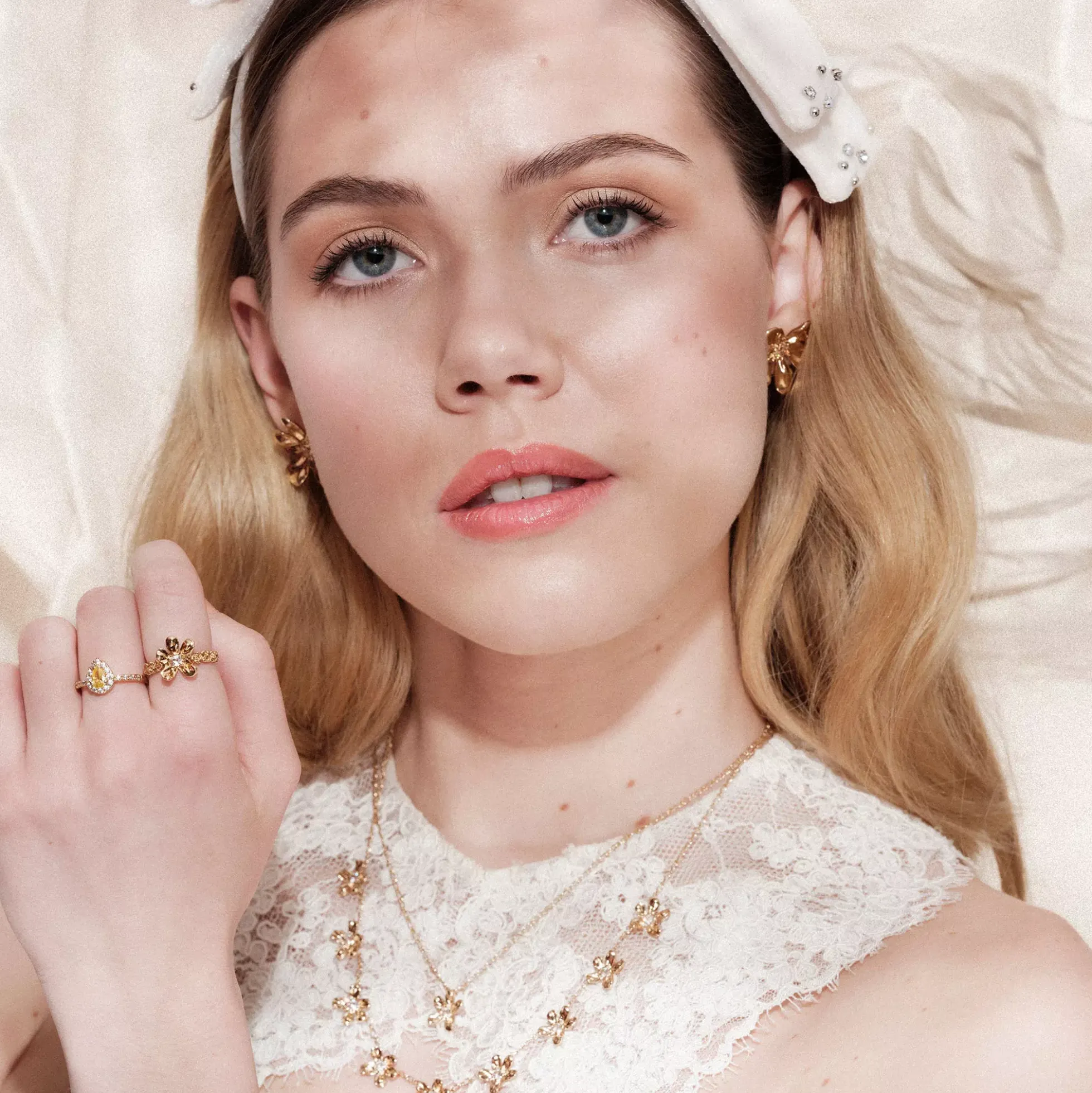 Lily and Rose Petite Eponine Necklace Gold