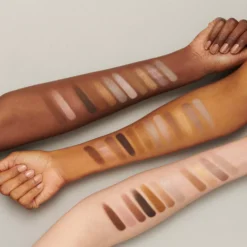 MAC Cosmetics Connect In Colour Eye Shadow Palette Unfiltered Nudes 12,2 g