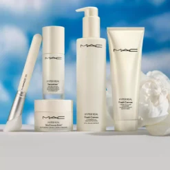 MAC CosmeticsHyper Real Fresh Canvas Cream To Foam Cleanser 125 ml