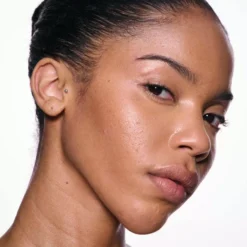 MAC Cosmetics Skinfinish Lightstruck Liquid Highlighter Lightscapade