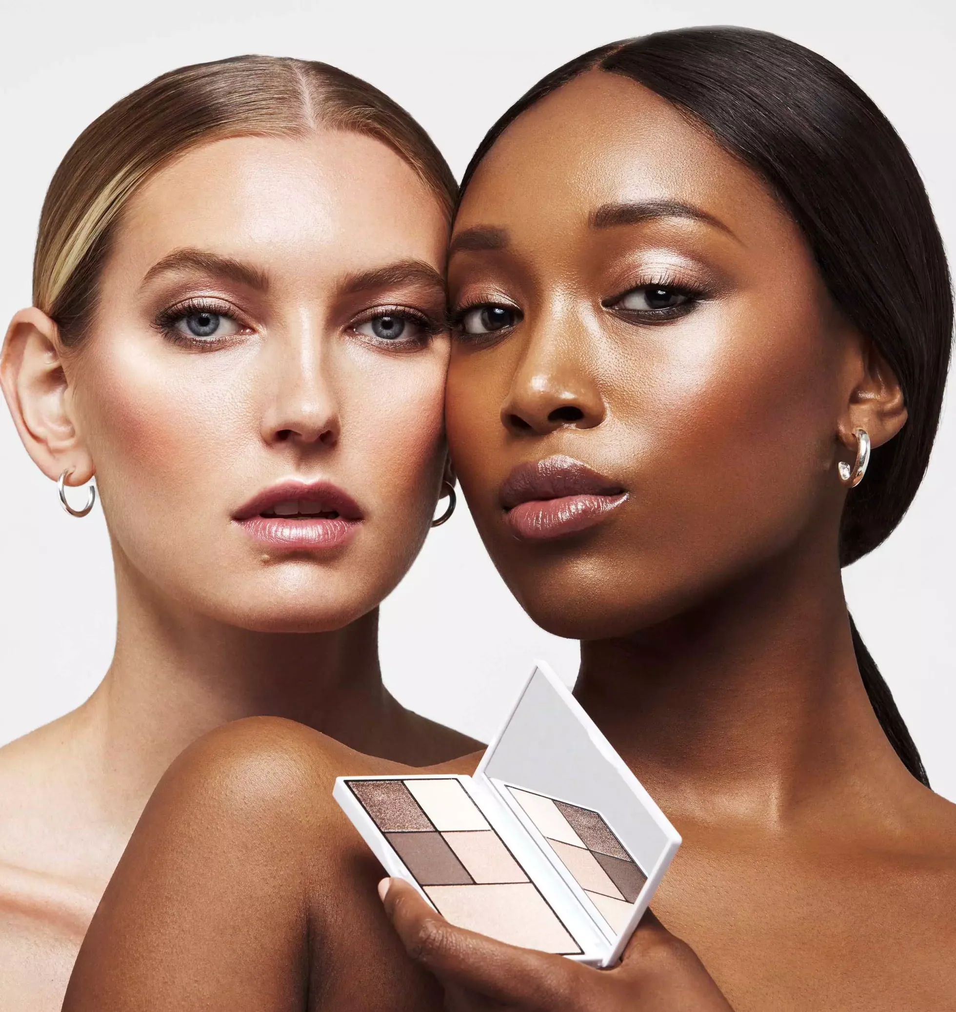 Make Up Store Eye & Glow Essentials Palette