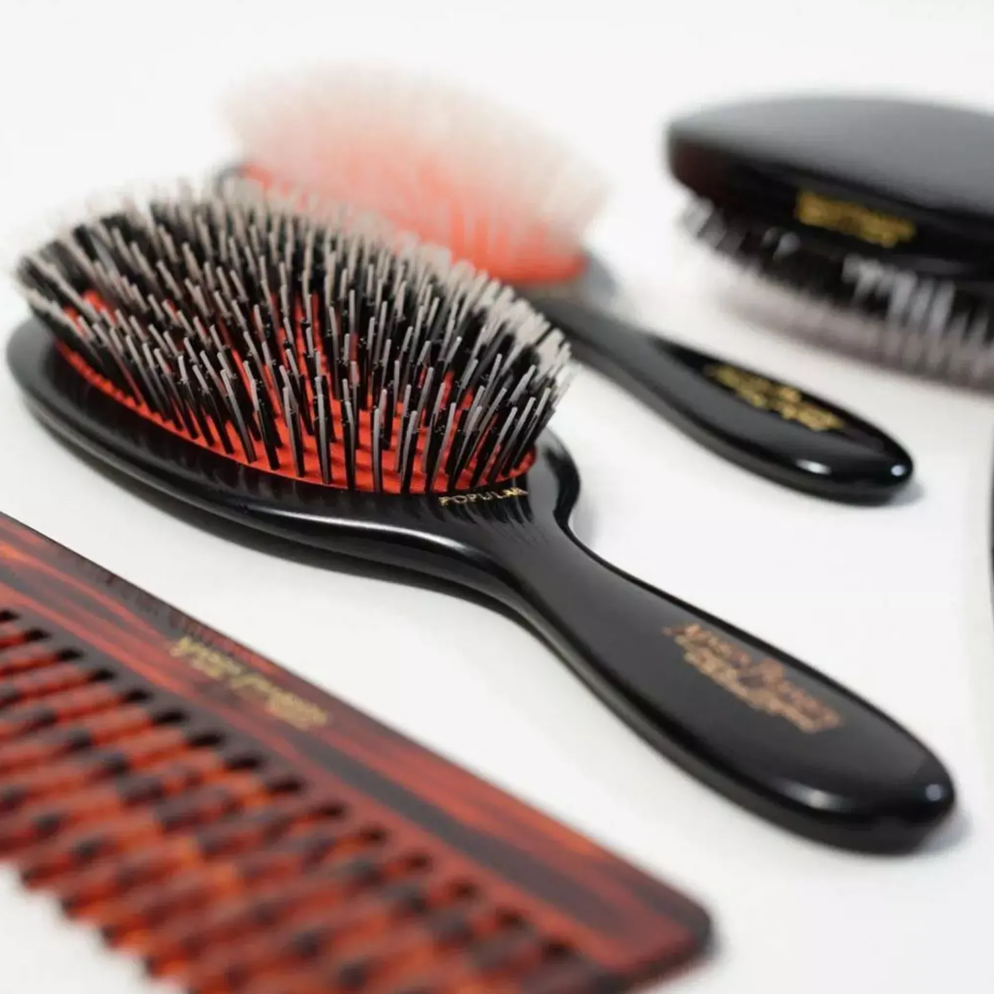 Mason PearsonPopular Bristle & Nylon Dark Ruby