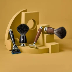 Mühle Rytmo Safety Razor Shaving Set Pure Badger Resin Petrol Blue