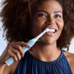 Oral B iO 3S Electric Toothbrush Designed By Braun Blue