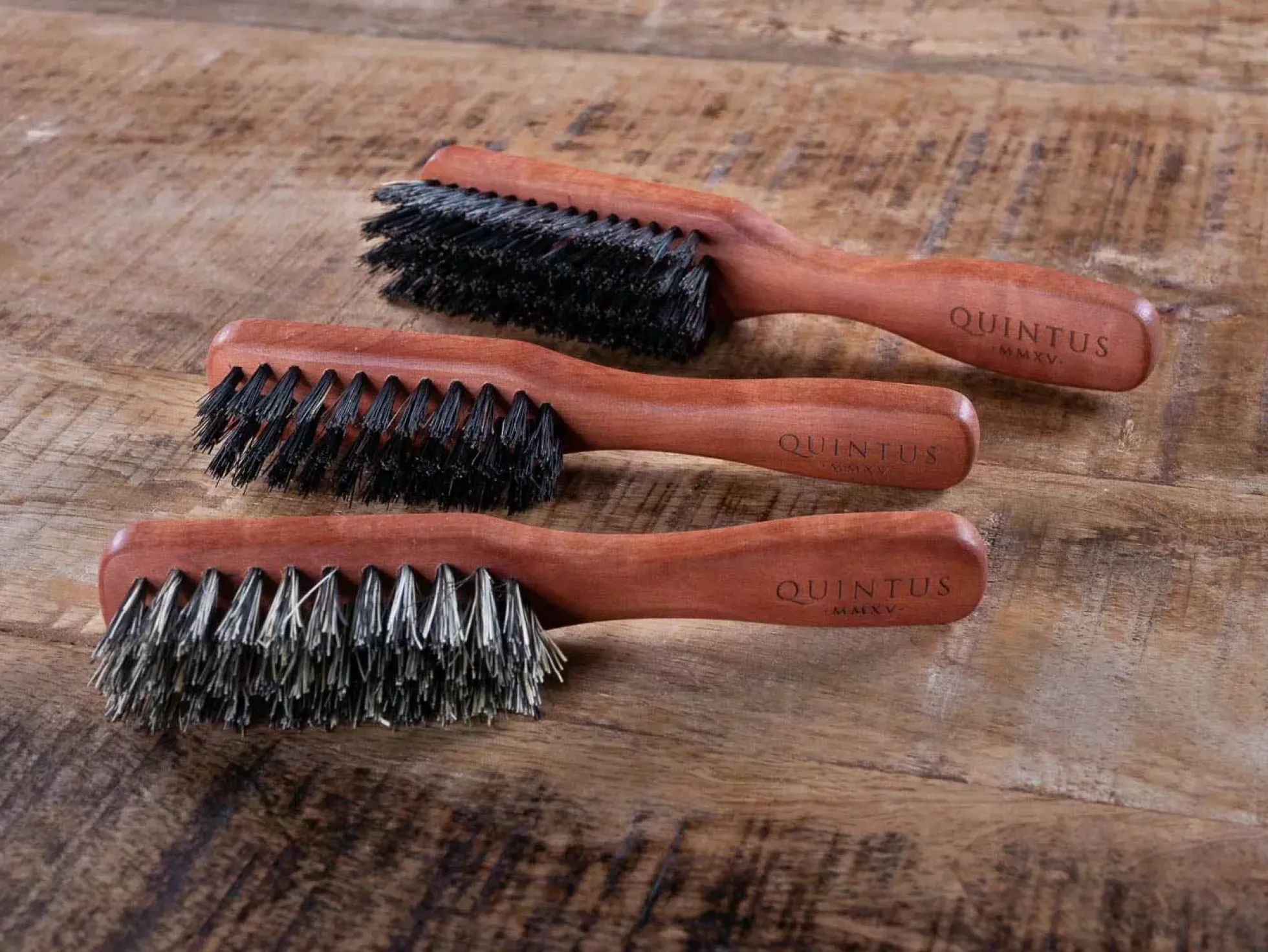 Quintus MMXV Small Vegan Beard Brush with Handle Tampico Fibers