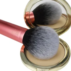 Real Techniques Powder Brush
