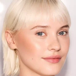 Rimmel Turbocharged Glow 005 Iconic As Usual
