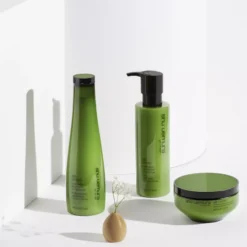 Shu UemuraSilk Bloom Shampoo 300 ml