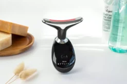 STYLPRO Fabulous Firmer LED Light Therapy Neck & Face Smoother Black