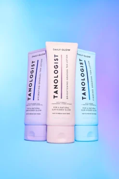 Tanologist Daily Glow Gradual Hydrating Light/Medium