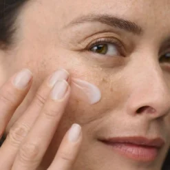 VICHYNeovadiol Compensating Complex Daycream for Dry Skin 50 ml