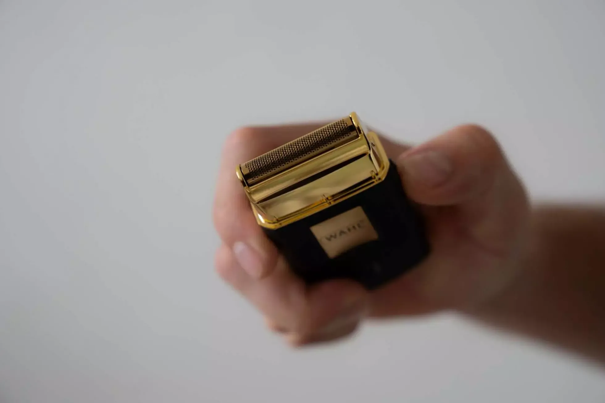 Wahl Travel Shaver Gold
