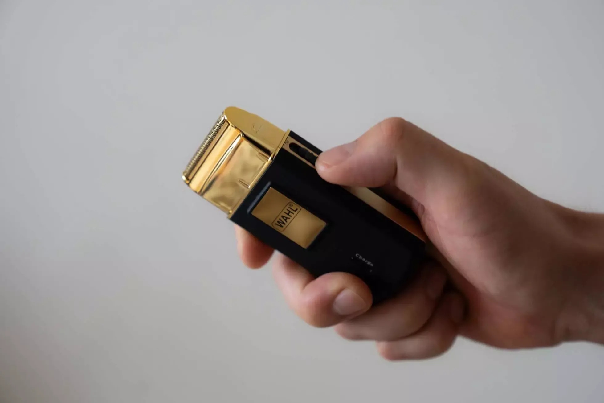 Wahl Travel Shaver Gold