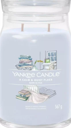 Yankee CandleA Calm & Quiet Place Signature Jar Medium